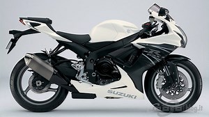 2011 Suzuki GSX-R600 and 750: I can haz 1000 looks too?