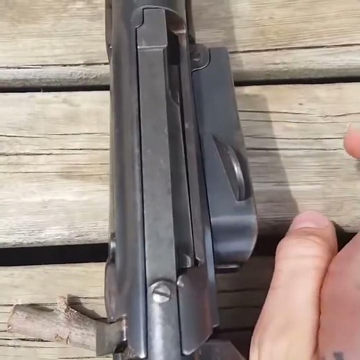 1896 Steyr Krag–Jørgensen unique loading.