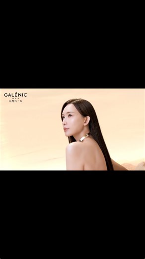 林志玲chiling on Instagram: "他們說，希望我用最堅定的眼神告訴所有的女性我們可以! 媽媽每天都在學習溫柔，我自己也很久沒有看到自己這樣子的眼神了～哈哈哈！ ❤️但這種堅毅的面向我也喜歡！ ❤️"