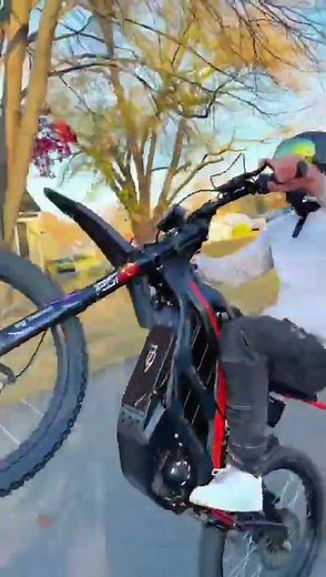 The Falcon Pro is built to take you further, faster. #79BIKE #FalconPro #ElectricMotorbike