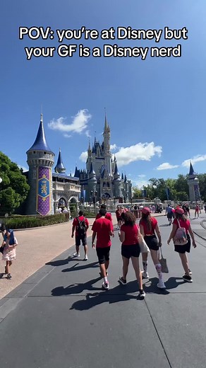 fun facts after fun facts all day…. thanks to my girlfriend it’s safe to say i know everything about Disney and Magic Kingdom now #disney #magickingdom #disneyworld #disneyfacts #viral@emilyn