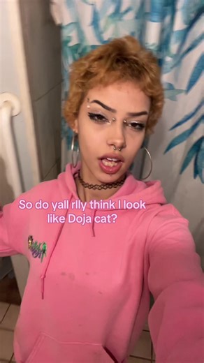 Danny🦎 (@n3x.tim3)’s video of celebrity look like filter