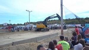 A 4-day celebration of families with food, music, rides, cattle/horse pulling, horse shows, arts & crafts, and even something known as the pig scramble! | Deerfield Fair