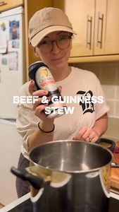 Step by Step Beef and Guinness Stew 🍲 ✨ Quick Recipe Breakdown 👇🏻 Beef & Guinness Stew Cut beef into chucky pieces Heat a bit of oil in a heavy pot Season beef generously with salt and pepper Sear beef in batches until browned on both sides Add a knob of butter, then diced onions Sauté for a few minutes until soft Add roughly chopped garlic Cook until fragrant Sprinkle over 2 tbsp flour, stir and cook out for 2 minutes Add a sprinkle of a dried herb (oregano) Deglaze with 1 can of Guinness, b