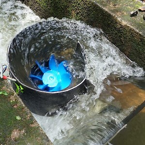 DIY Spiral Turbine from Fiberglass and PVC Pipes | DIY & Crafts