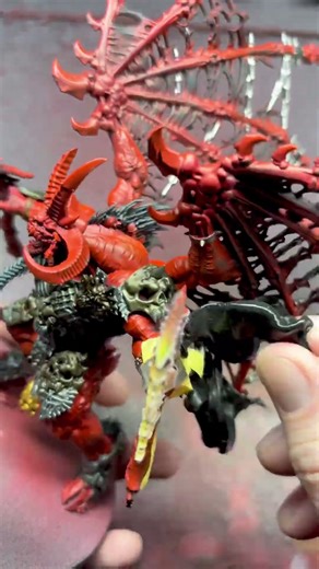 Been airbrushing lately, so some putty removal 🔥#miniaturepainting #warhammercommunity #skarbrand