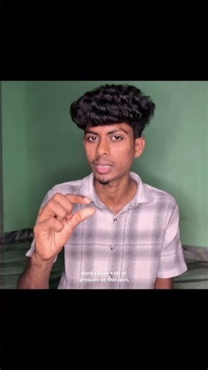 Is Your Phone Bending Your Finger? 😱 Smartphone Pinky Explained in Tamil! #shorts