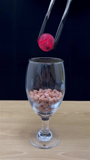 1000℃ Hot Metal Ball VS oil➕Peanut#satisfying#foryou#experiment | ball