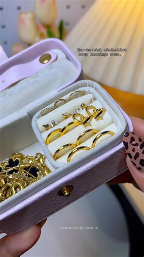 Stylish Minimalist Hoop Earrings for Everyday Wear