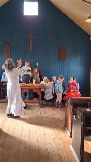 Amanda Hills on Reels