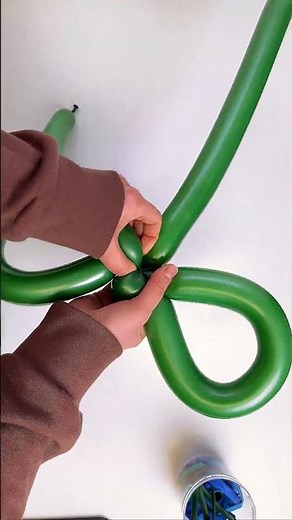 DIY Balloon Bow Tutorial 🎀 | Simple & Stylish Decoration!