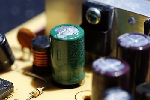 液晶モニターの電解コンデンサを交換修理してみた - Marble-Lab