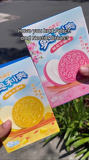 NEW Oreo Alert! 🚨 Peach Blossom Rice and Poplar Nectar Oreos now available on the Weee! app #oreos #oreonewflavors #oreochina #asiansnacks
