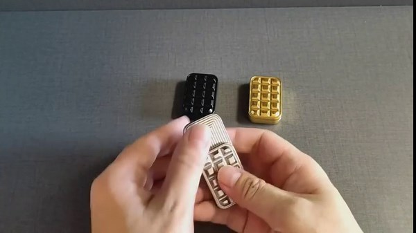 Metal Brick Fidget Slider Toys - Magnetic Metal Fidget Toy E D C Fidget Toys for Adults, ADHD Anxiety Stress Relief Toys Haptic Sliders, Ideal Gifts for Father & Friends (Black Square)