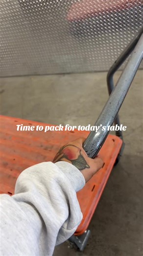 Getting started early today! #victoriastable #goodmorning #grateful #givingback #storage