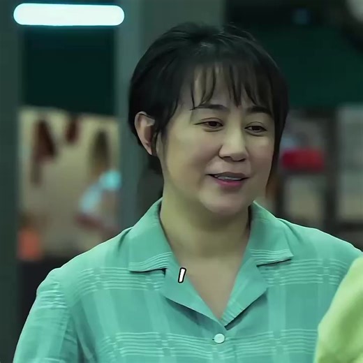 Thick skins rejected. Thin skins perfected. One mother's grit turned failure into an empire.🔥 🎬 Title: The Dumpling Queen #movieshorts #fyp #foryoupage #trending #fypage