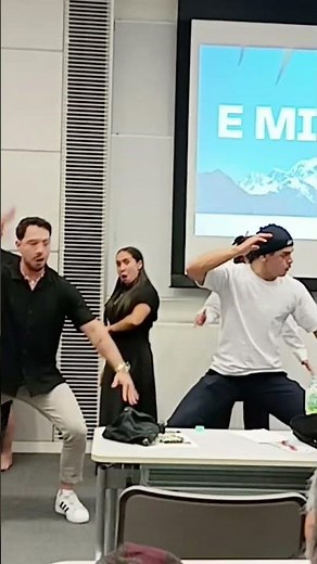 (４１９)マオリ族と琉球先住民族との交流会・マオリ族のハカダンス披露