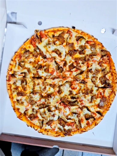 Delicious Donner Pizza from Spice Box Dundee