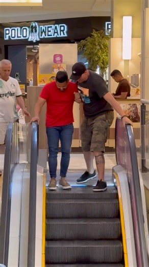 5.6M views · 235K reactions | 凉❤️ | Daniel Segundeiro | Facebook