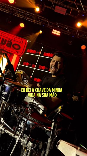 E esse cara do pandeiro continua fazendo um sucesso danado viu 🤣 @M@MuriloHuff