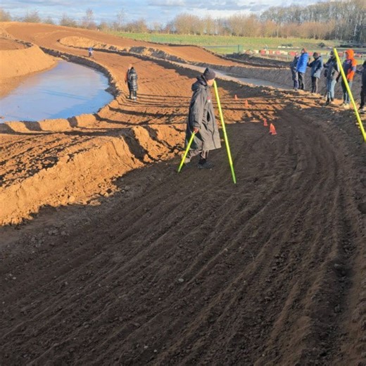 Tommy Chesworth on Instagram: "Little vidoe dump off the last weekend off the holidays Some awsome riding this weekends 🤟 @gripitco @thefprshop @mukjunkiebikecleaner @rad_decals_2017 @armour_pro @zach.young.mx @stanleyscottracing"