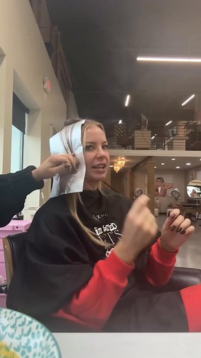 Just a little hair day with and 🫶🏼 who’s color do you want for yourself ! #secretlivesofmormonwives #momtok #utahmoms #jzstyles #hairextensions #utahsalon #fblifestyle | justjessi