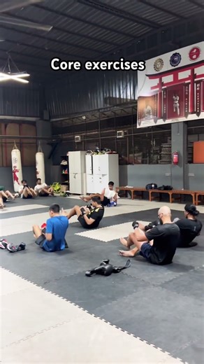 powerful Core Exercises #core #boxing #boxefitness #boxingexercise #mma #boxingtraining #motivation