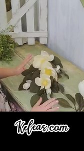 15K views · 187 reactions |  Southern charm, all boxed up and ready to design! The Southern Magnolia Swag Kit is full of elegance and timeless beauty. With rich greenery and bold magnolia blooms, this design brings a classic, welcoming feel to any door or space. 懶 ✨ It’s a kit, and it’s only here while supplies last—don’t wait! | Kelea's | Facebook