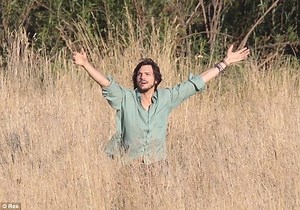 Former Apple employees call 'Jobs' biopic a 'work of fiction', explain how it really happened - 9to5Mac