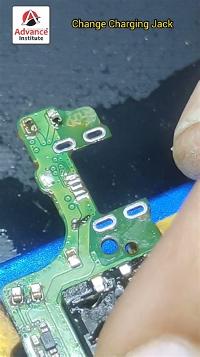Change Charging Jack Best Mobile Laptop Hardware Training Advance Institute Laxmi Nagar Delhi