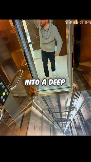 The most terrifying 3D elevator prank ever! 🤯🔊