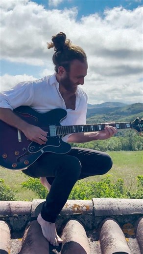 solo de guitare sur le toit ?!