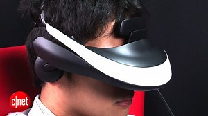 Sony Personal 3D Viewer (HMZ-T1) - Video