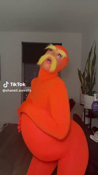 Truffula Tree Costume Dance | The Lorax Movie Scene