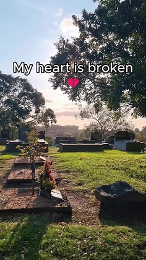 Emotional Tribute Ideas for Loved Ones Who Passed Away