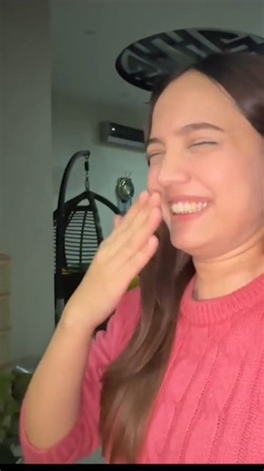 OMG 😱 itni Khushi Gift 🎁 ki 🥰 #fatimafaisal #love #comedymovies #10millionviews #sister #familydrama