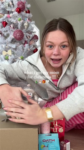 hopefully she’s going to like everything!! what did you guys get your moms??? #christmas #christmasgiftideas #giftideas #giftsformom #giftideas @Roller Rabbit @On @sundaebody @Trü Frü @Rare Beauty @Fenty Skin @Oath Nutrition @Clean Simple Eats