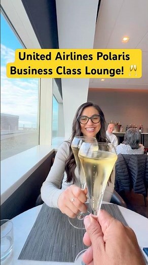 United Polaris Lounge Review!