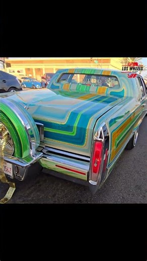 Lowrider dancing at the light on Whittier Blvd 🔥 smooth hydraulics, pure street rhythm