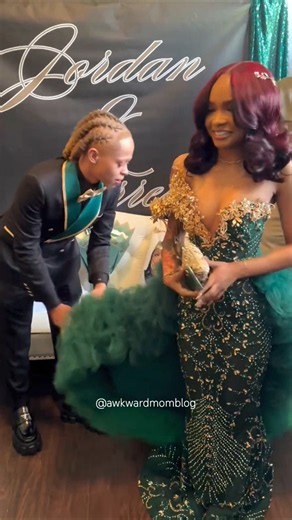 💚🖤💛🔥 Prom King and Queen Style Moves #cheer #promdress #highschool #dance #fashion #prom