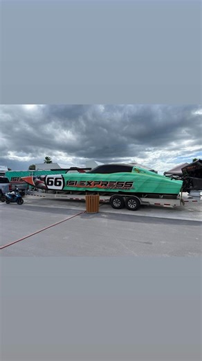 It’s race time!! You can GET TICKETS tomorrow at the Block Party on Dearborn Street from 5-10pm OR 👉👉at the GATE on Saturday/Sunday! It’s going to be a beautiful weekend of APBA Offshore Racing at Englewood Beach! Visit our website for all the weekend events and DETAILS! https://englewoodbeachwaterfest.com/ | Englewood Beach Waterfest