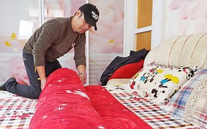 套被罩最快方法，不用抖不用拽，10斤厚被子卷卷就能套好，真实用