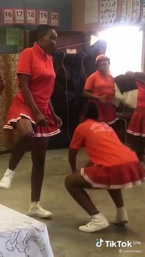 how Basotho dance Traditionally 😂😂
