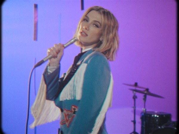 【官方MV】Delta Goodrem - Paralyzed (Official Music Video)