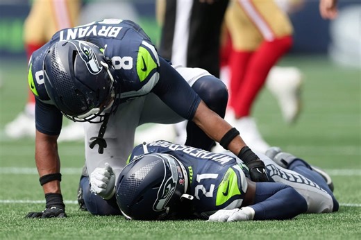 Seahawks failures in key moments prove catastrophic vs. 49ers: ‘It sucks not finishing’