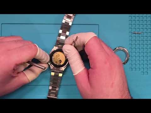 Citizen Tsuyosa Movement (Miyota 8210) Removal & Reinstallation | The Watch Bench