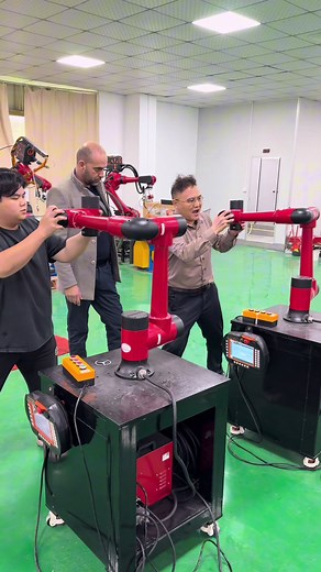 Programming-free spraying robot #spraying robot#borunterobot #industrial robot #six-axis robot #factory