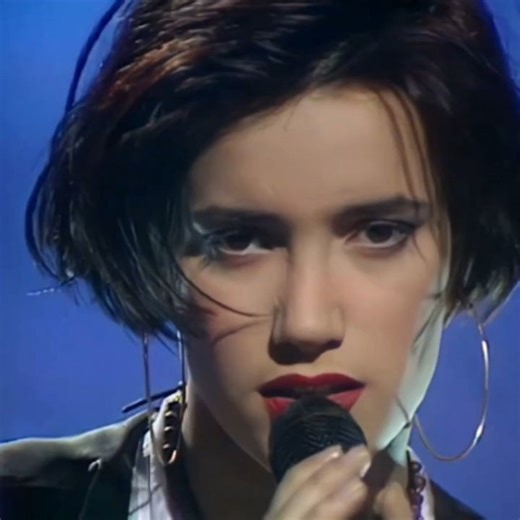 70s.80s.90s.music on Instagram: "Martika - Toy Soldiers 🇺🇸 1989 Top Of The Pop 👀 Follow for more retro vibes! 👀 #martika #toysoldiers #80smusic #80s"