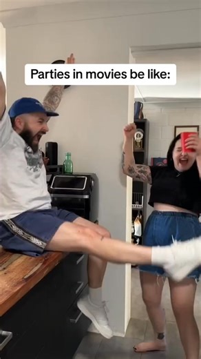 #stitch with @100percentthattim fruity lexia goon bags give me PTSD #moviesbelike #moviescene #2000smovies #straya #australiantiktok #australiancore #millennialsoftiktok #aussiemil | Tom Gray