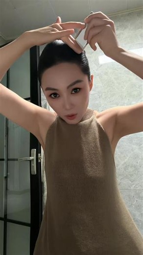 夏天穿丝袜总是闷脚？试试这款防滑袜，舒适透气不闷脚！